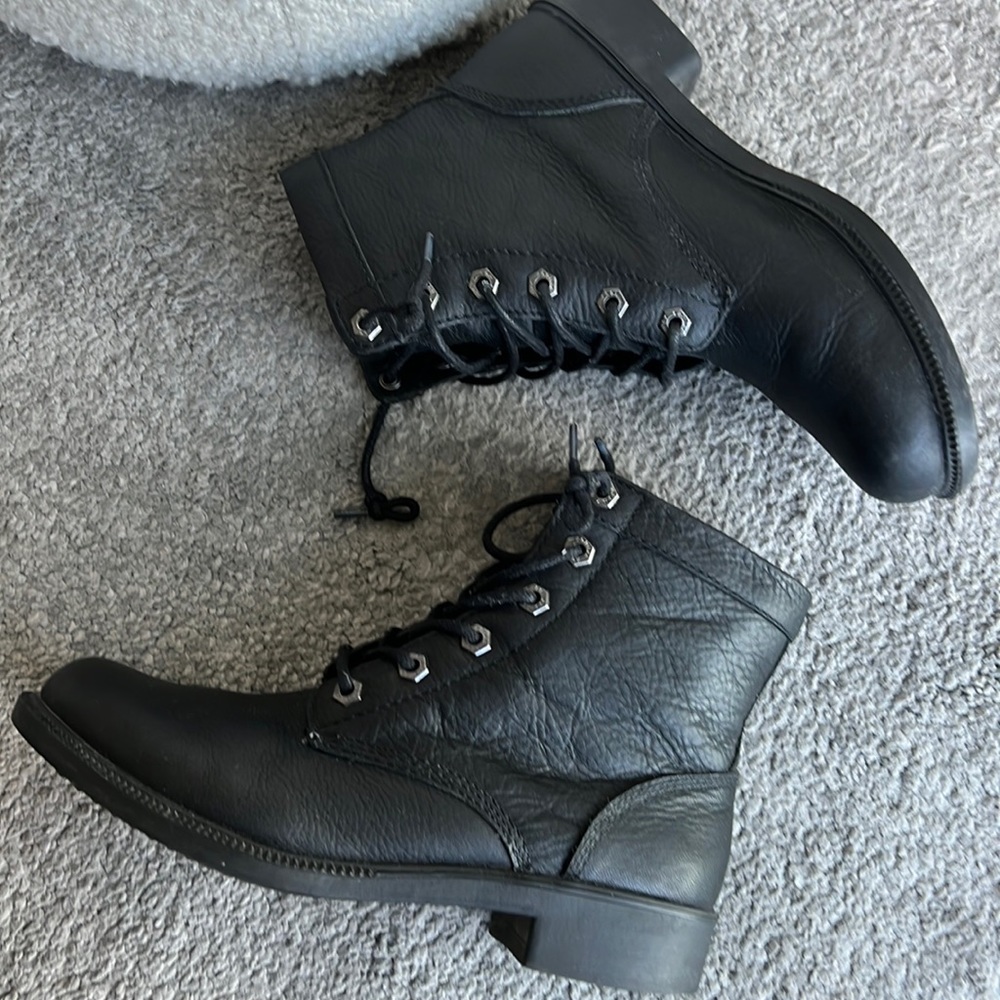 Kodiak waterproof winter boots US8